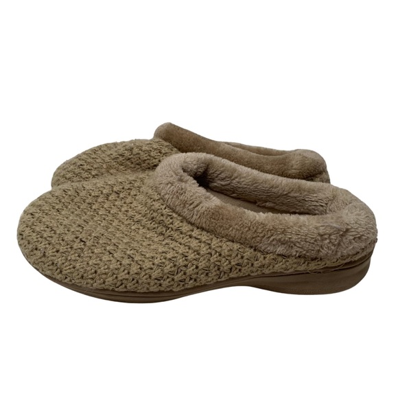 Women’s Tan Dearfoam Slippers Size Large (9) - Picture 1 of 7